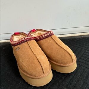 Tazz Suede Platform Slippers